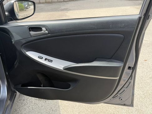 Used 2015 Hyundai Accent GS FWD image 19