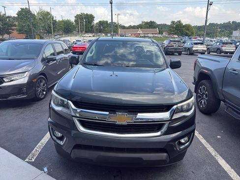Used 2017 Chevrolet Colorado LT w/ LT Convenience Package AWD/4WD image 5