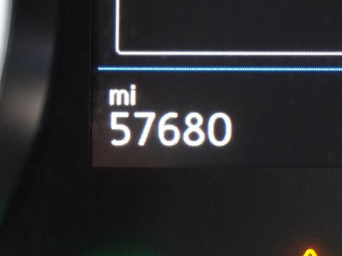 Used 2016 Volkswagen e-Golf SEL Premium w/ Driver Assistance Package FWD image 14