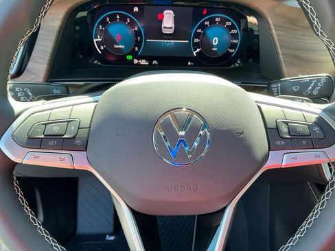 New 2026 Volkswagen Atlas SE image 16