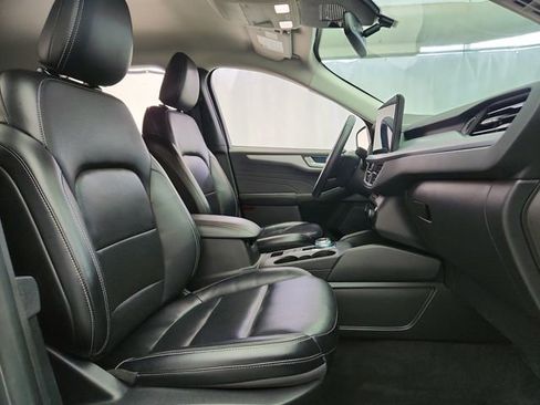 Used 2024 Ford Escape Platinum AWD/4WD image 29