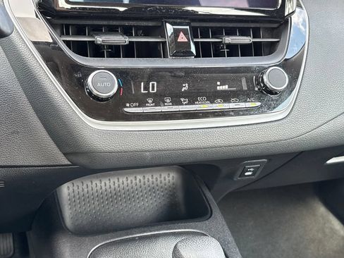 Used 2024 Toyota Corolla LE FWD image 19
