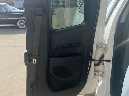 Used 2018 Chevrolet Colorado LT image 8