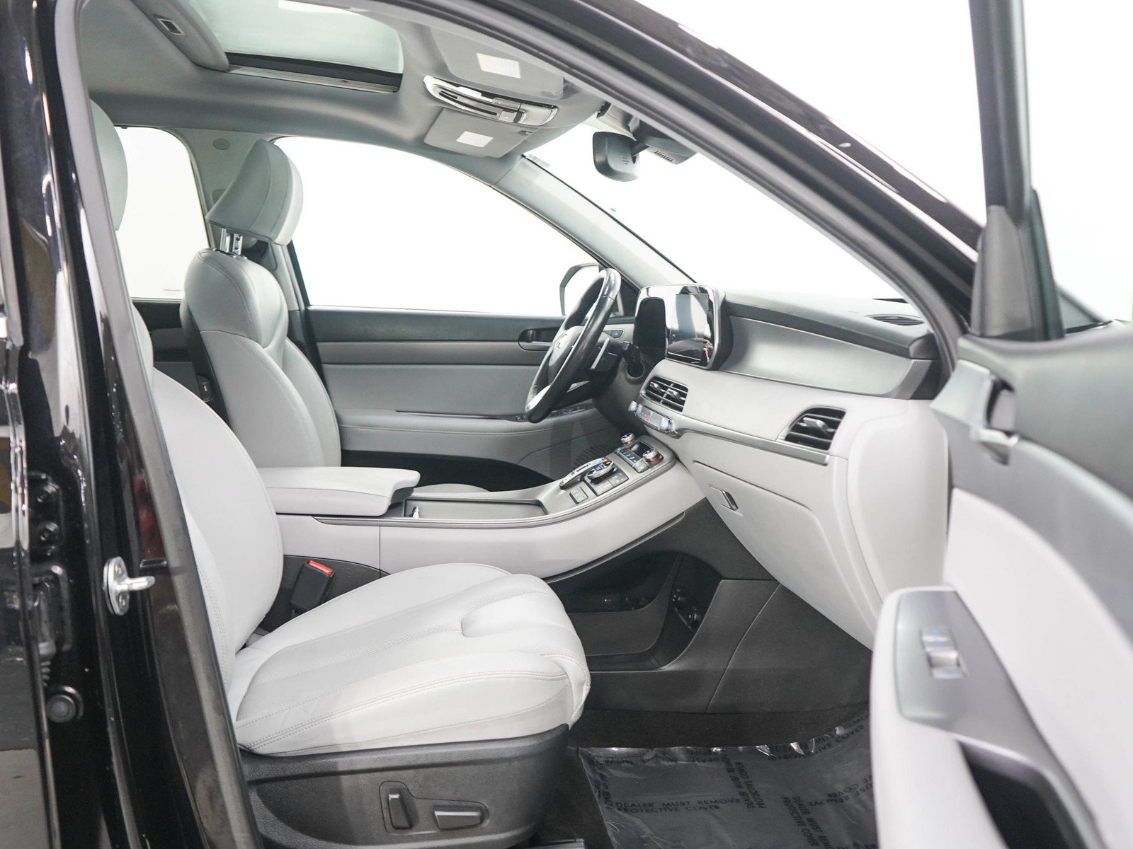 Used 2022 Hyundai Palisade SEL w/ 8P Bench Seat Package AWD/4WD image 11