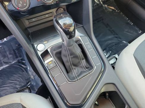 Certified 2025 Volkswagen Taos S FWD image 24