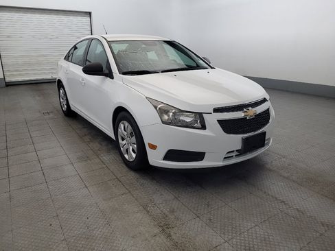 Used 2014 Chevrolet Cruze LS FWD image 13