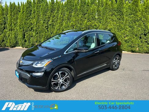 Used 2017 Chevrolet Bolt Premier w/ Driver Confidence II Package FWD image 2