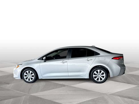 Used 2023 Toyota Corolla LE FWD image 5