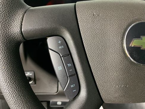 Used 2024 Chevrolet Express 2500 w/ Driver Convenience Package RWD image 17