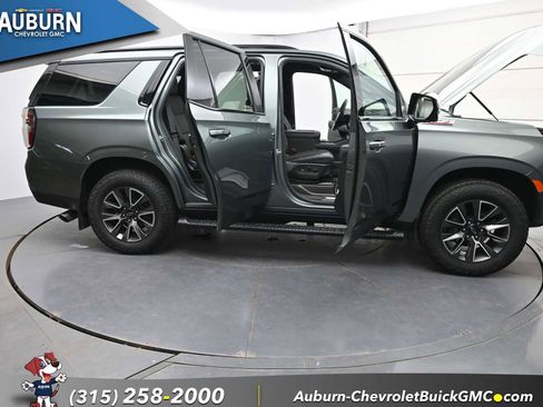 Used 2023 Chevrolet Tahoe Z71 w/ Luxury Package AWD/4WD image 39