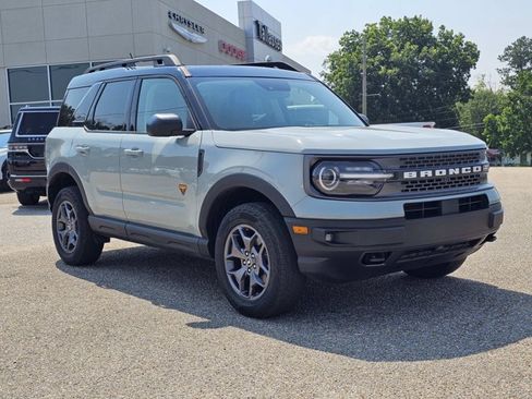 Used 2023 Ford Bronco Sport Badlands w/ Premium Package AWD/4WD image 5