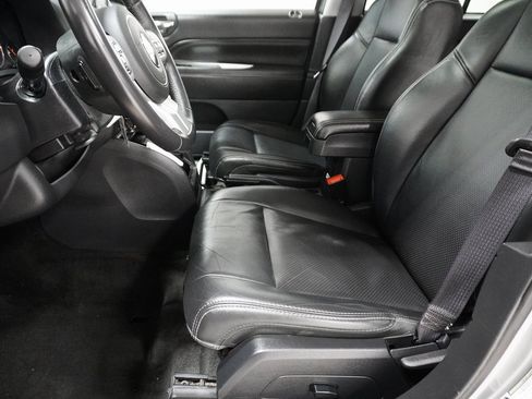 Certified 2017 Jeep Compass High Altitude image 11