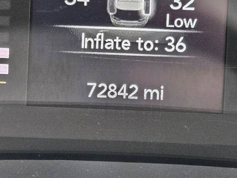 Used 2019 Jeep Cherokee Latitude w/ Popular Appearance Group image 5