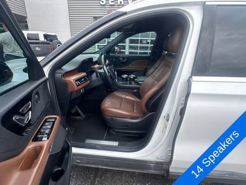 Used 2020 Lincoln Aviator Reserve w/ Elements Package Plus AWD/4WD image 12