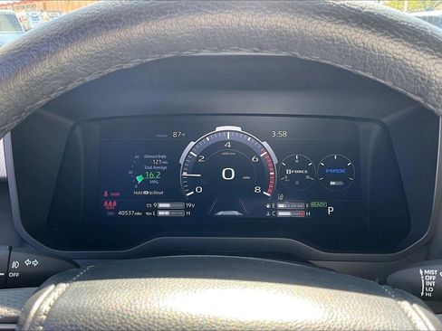 Used 2023 Toyota Tundra Limited image 19