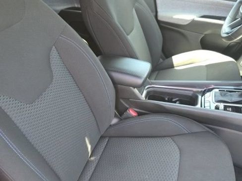Used 2025 Jeep Compass Sport AWD/4WD image 30