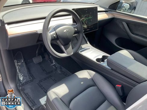 Used 2024 Tesla Model Y 2WD image 6
