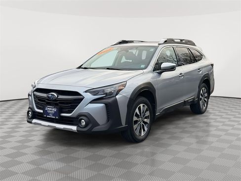 Used 2024 Subaru Outback Touring XT image 3