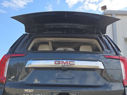 Used 2022 GMC Yukon Denali w/ Denali Ultimate Package image 42