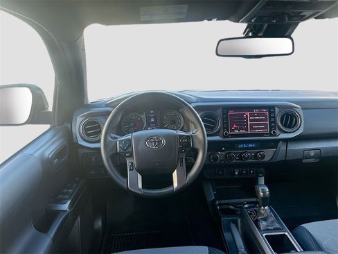Used 2023 Toyota Tacoma TRD Off-Road image 21