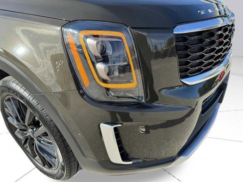 Used 2022 Kia Telluride SX image 11