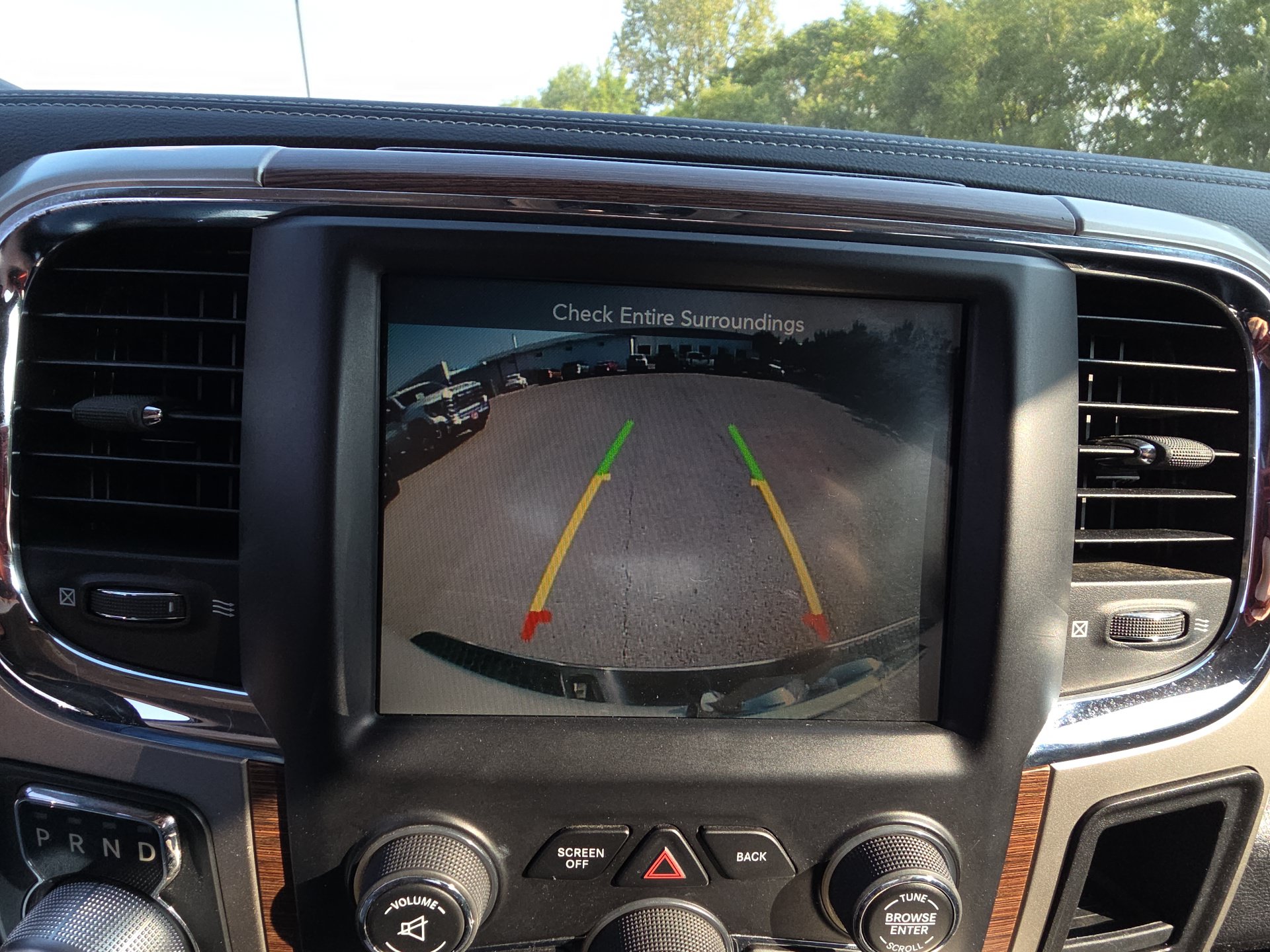 Used 2016 RAM 1500 Laramie w/ Convenience Group AWD/4WD image 23