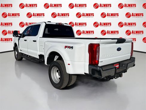Used 2023 Ford F350 XLT w/ FX4 Off-Road Package image 9