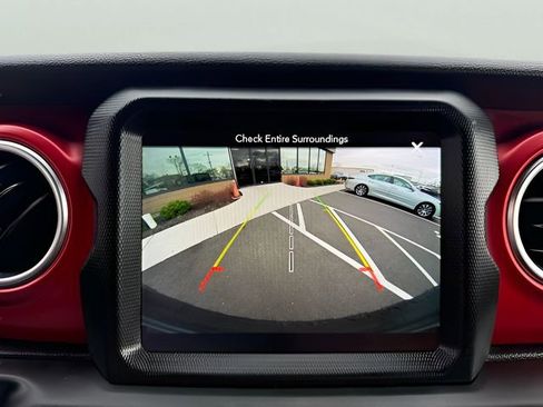 Used 2018 Jeep Wrangler Unlimited Rubicon image 18