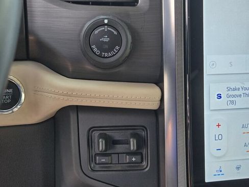 Certified 2024 Ford Expedition Max Platinum AWD/4WD image 31