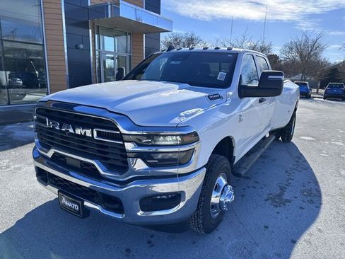 New 2026 RAM 3500 Tradesman image 2