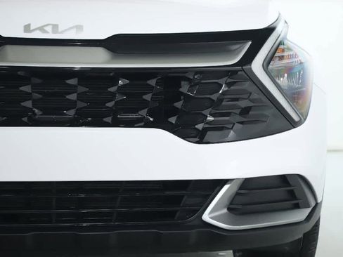 Used 2023 Kia Sportage EX image 7