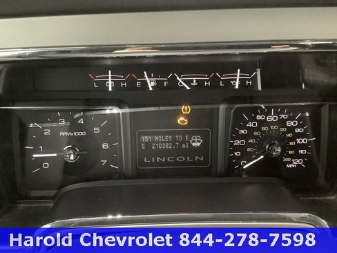 Used 2010 Lincoln Navigator L 4WD image 16