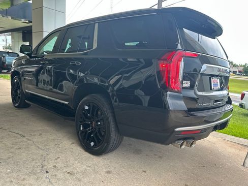 Used 2022 GMC Yukon Denali RWD image 5