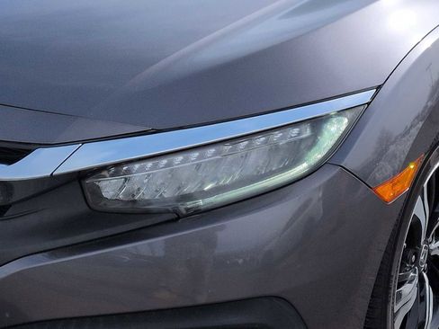 Used 2017 Honda Civic Touring image 11