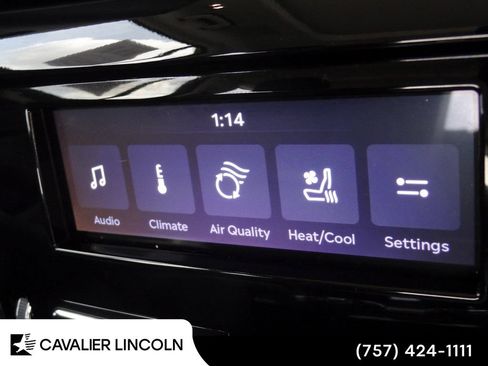 Used 2026 Lincoln Aviator Reserve AWD/4WD image 15