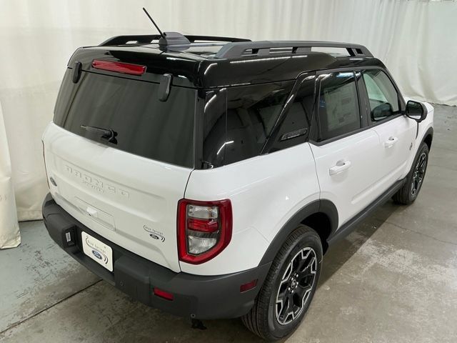 New 2025 Ford Bronco Sport Outer Banks w/ Outer Banks Tech Package+ AWD/4WD image 3
