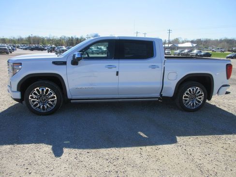 New 2026 GMC Sierra 1500 Denali Ultimate AWD/4WD image 10