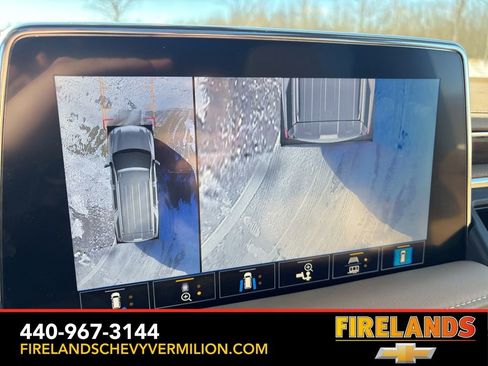 Used 2021 Chevrolet Suburban Premier w/ Premium Package image 24