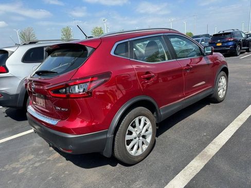 Used 2022 Nissan Rogue Sport SV w/ Technology Package AWD/4WD image 3