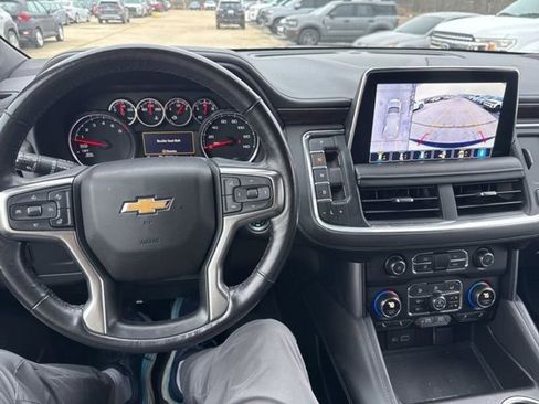 Used 2021 Chevrolet Tahoe LT w/ Luxury Package image 17