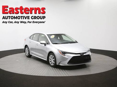 Used 2022 Toyota Corolla LE FWD image 48