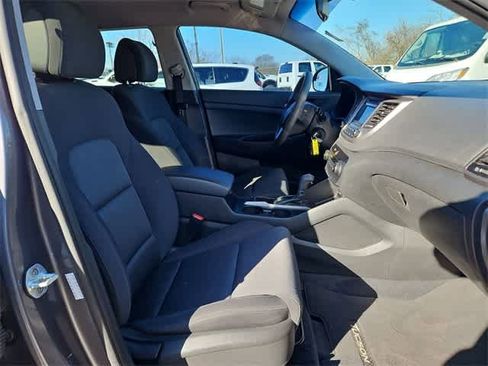 Used 2017 Hyundai Tucson SE image 22