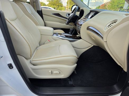 Used 2015 INFINITI QX60 FWD w/ Deluxe Touring Package image 19