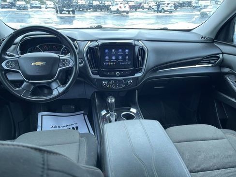 Used 2020 Chevrolet Traverse LT image 19