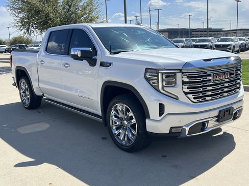 Used 2024 GMC Sierra 1500 Denali w/ Denali Reserve Package image 2