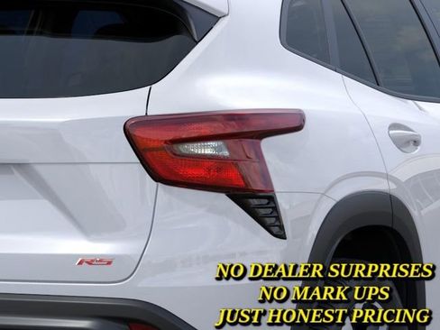 New 2026 Chevrolet Trax RS FWD image 11