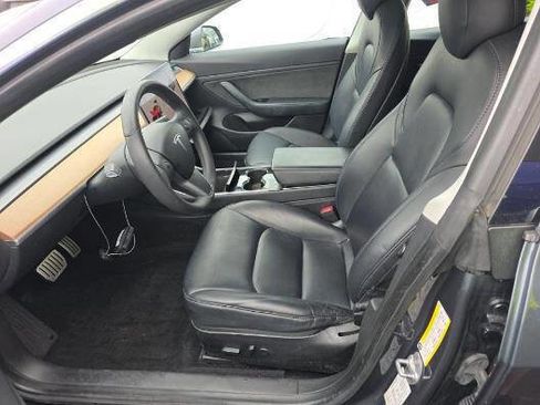 Used 2019 Tesla Model 3 Performance AWD/4WD image 3