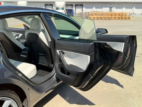 Used 2019 Tesla Model 3 Mid Range RWD image 20