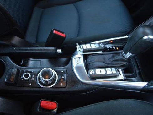 Used 2017 Toyota Yaris iA image 54