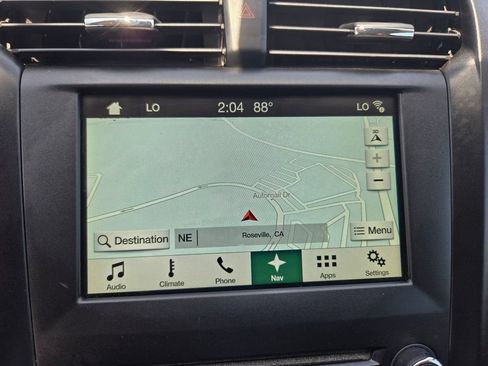 Used 2018 Ford Fusion SE w/ Equipment Group 201A FWD image 10